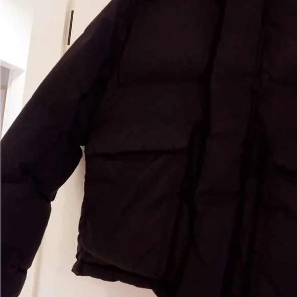 ARITZIA BLACK Super Duper Puff - Picture 7 of 15